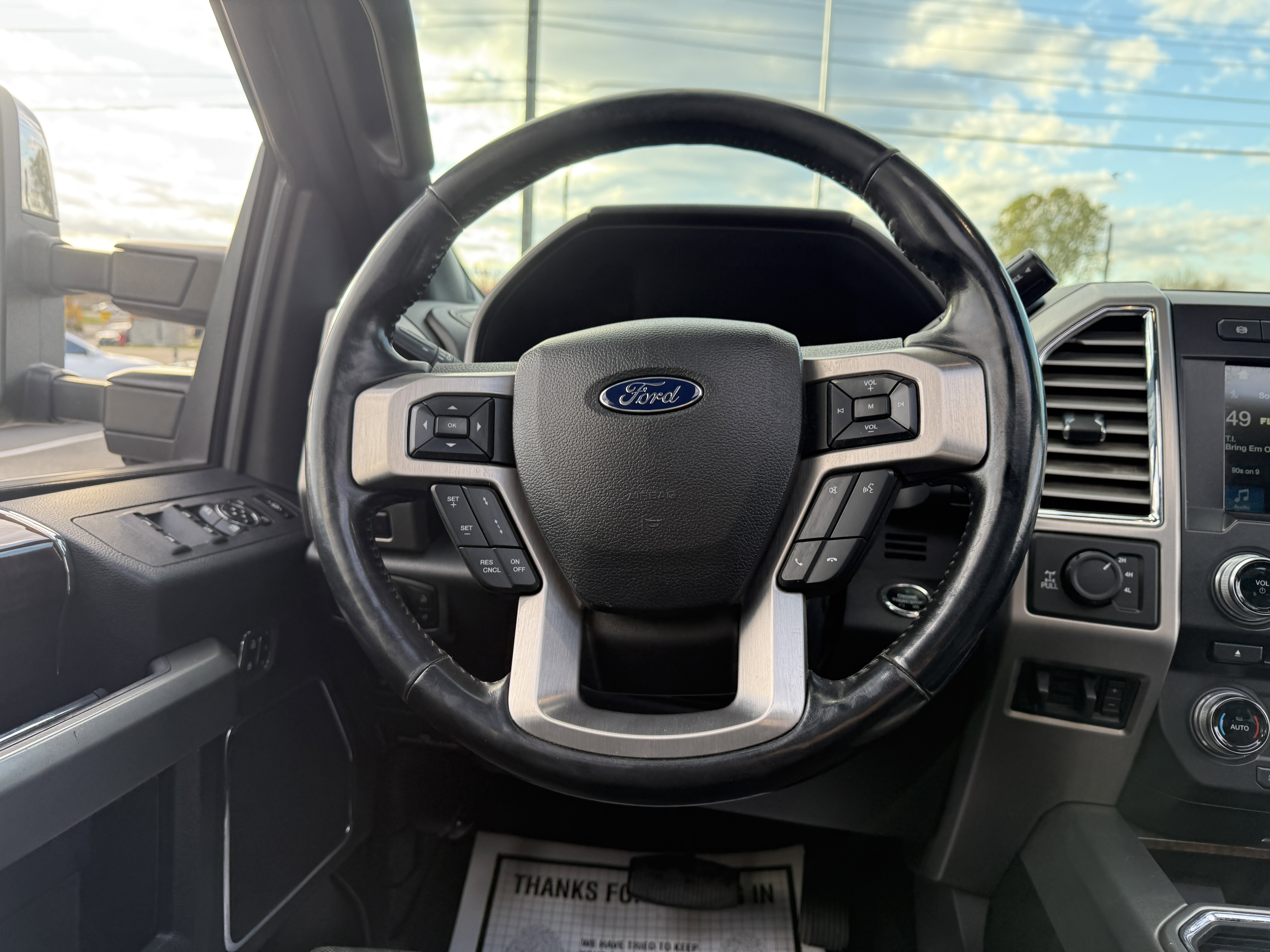 Used 2017 Ford F350 Platinum w/ Platinum Ultimate Package image 13