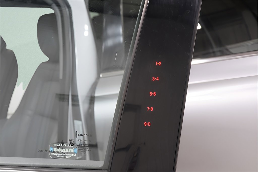 Used 2022 Lincoln Corsair FWD image 23