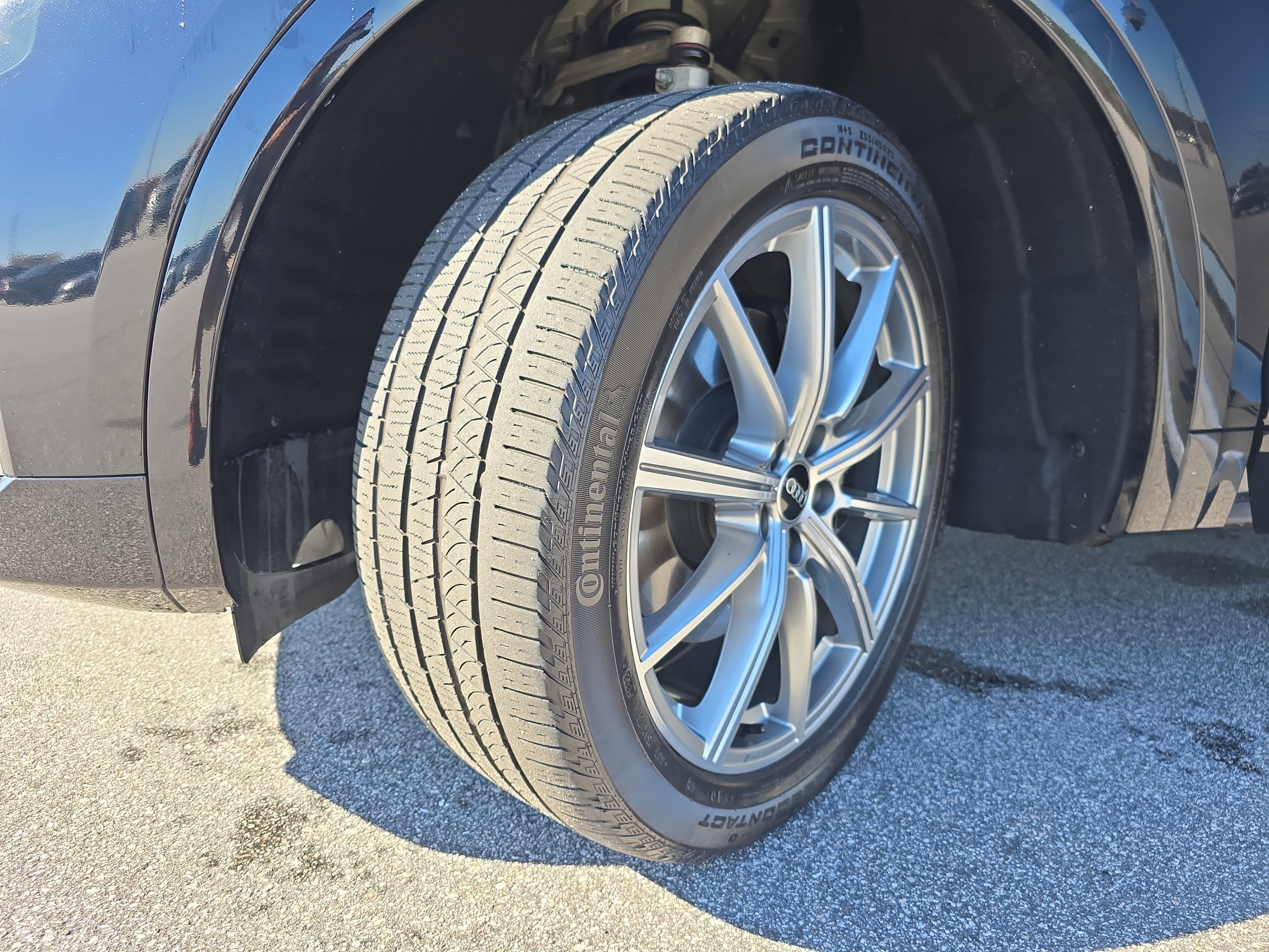 Used 2022 Audi SQ5 Premium Plus w/ Premium Plus Package image 31