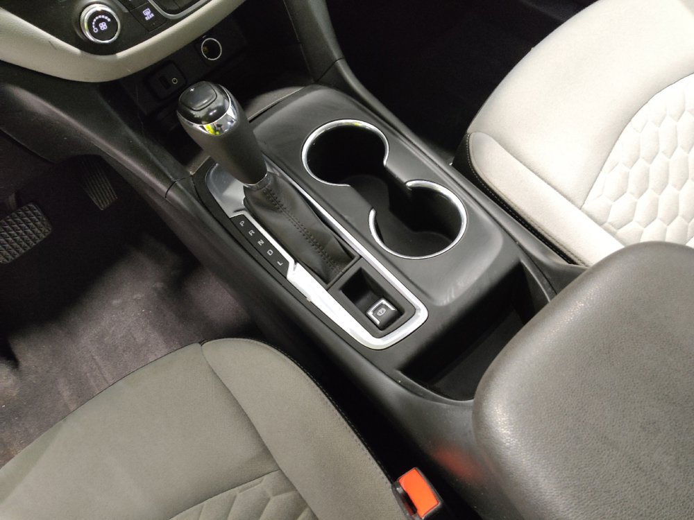 Used 2018 Chevrolet Equinox LS image 26