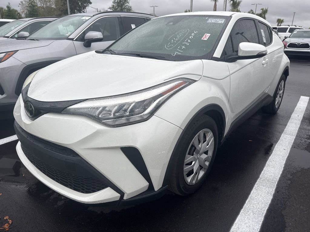 Used 2021 Toyota C-HR LE video 1