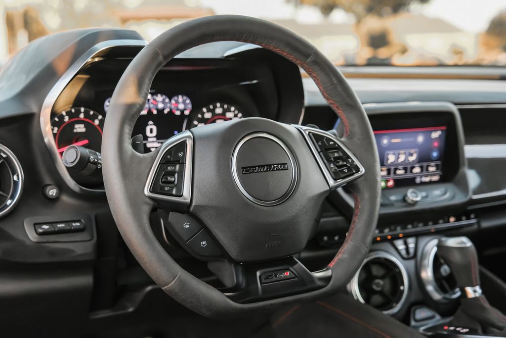Used 2020 Chevrolet Camaro ZL1 image 13