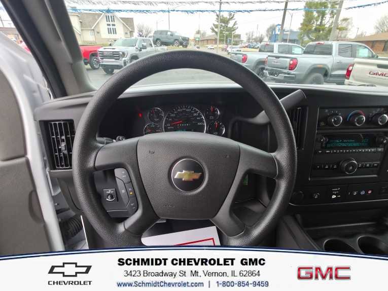 Used 2025 Chevrolet Express 3500 LT w/ LT Preferred Equipment Group image 15