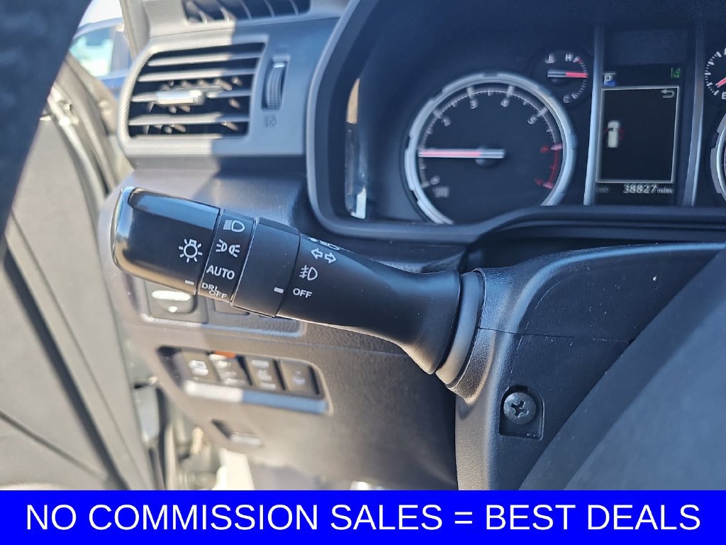 Used 2022 Toyota 4Runner Limited AWD/4WD image 25