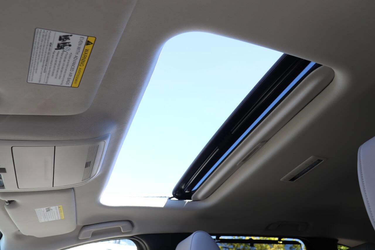 Used 2024 MAZDA CX-90 Plug-In Hybrid w/ Preferred image 25