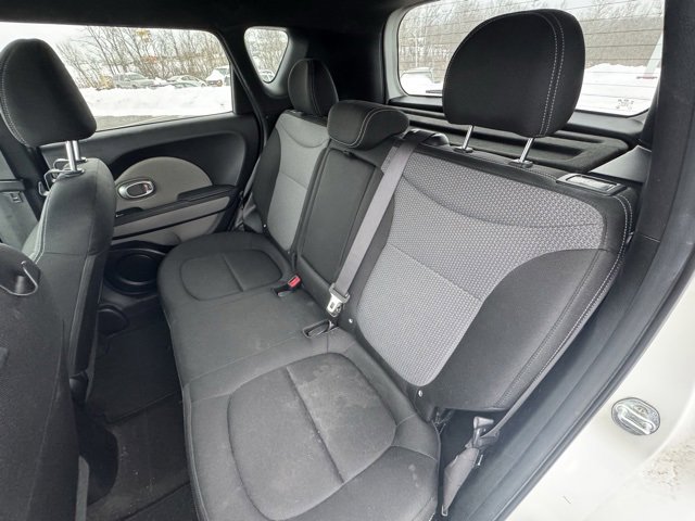 Used 2017 Kia Soul + image 11