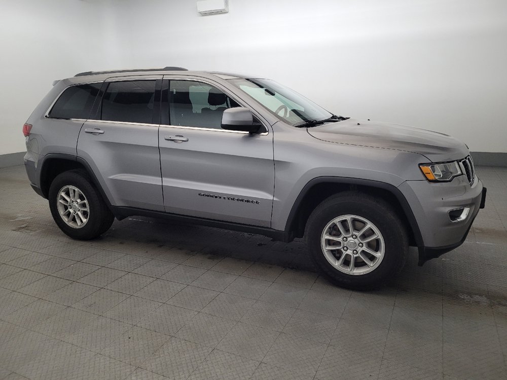 Used 2020 Jeep Grand Cherokee Laredo AWD/4WD image 11