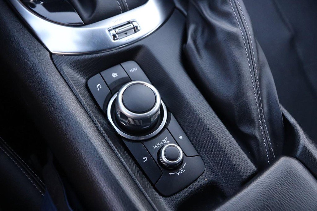 Used 2020 MAZDA MX-5 Miata RF Grand Touring image 18