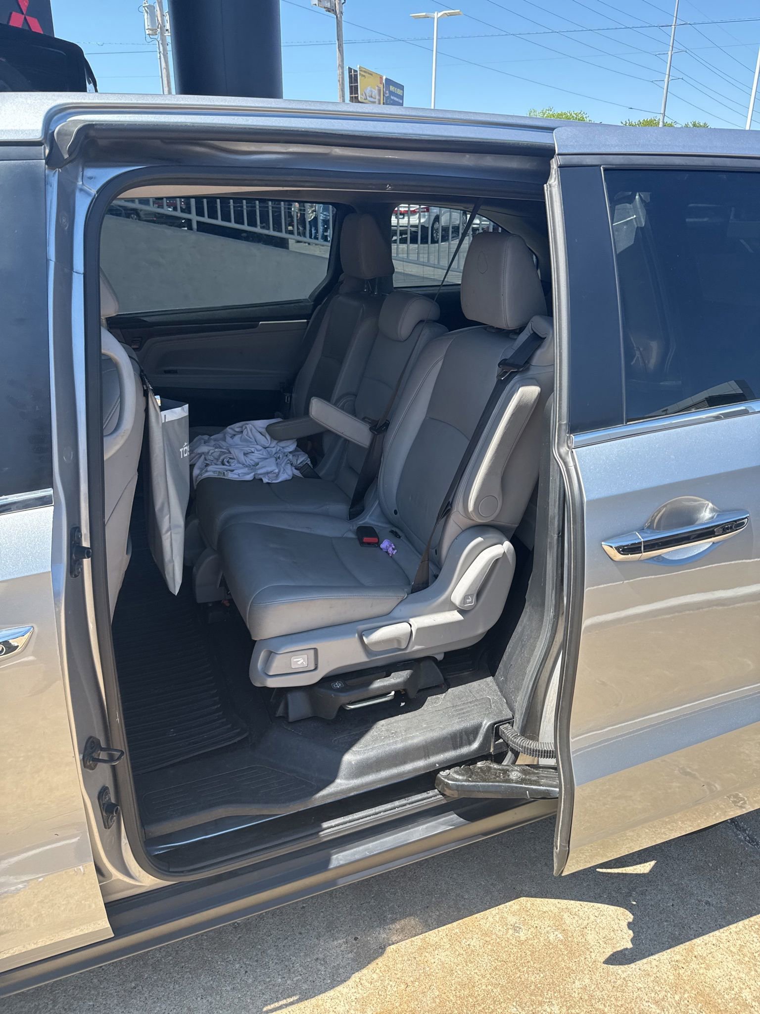 Used 2019 Honda Odyssey EX-L image 2