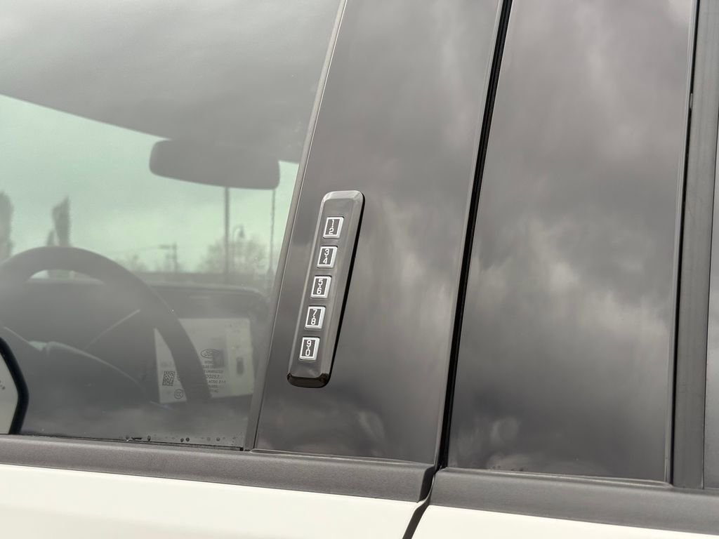 Used 2026 Ford F350 Lariat w/ Black Appearance Package AWD/4WD image 20