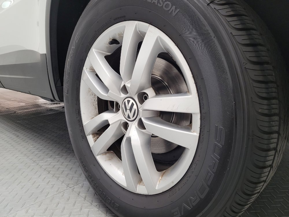 Used 2016 Volkswagen Tiguan S image 31