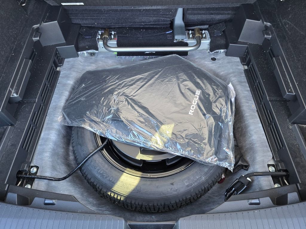 Used 2023 Nissan Rogue SV image 15