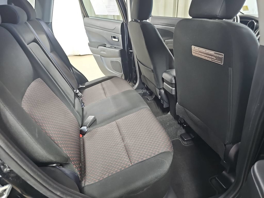 Used 2018 Mitsubishi Outlander Sport LE AWD/4WD image 14