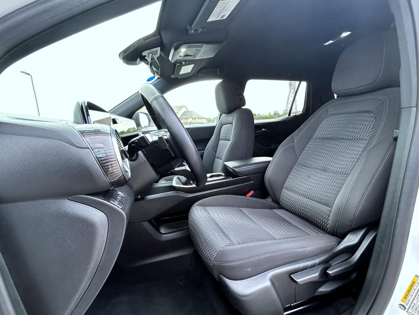 Certified 2025 Chevrolet Equinox LT AWD/4WD image 10