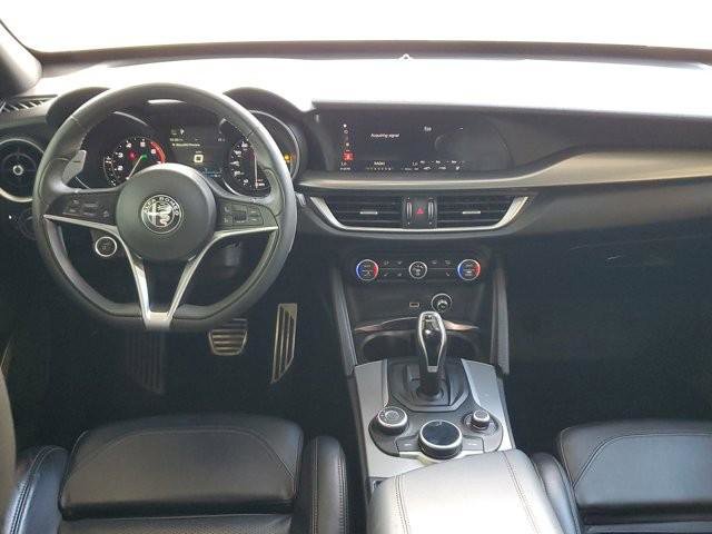 Used 2018 Alfa Romeo Stelvio Ti Sport image 20