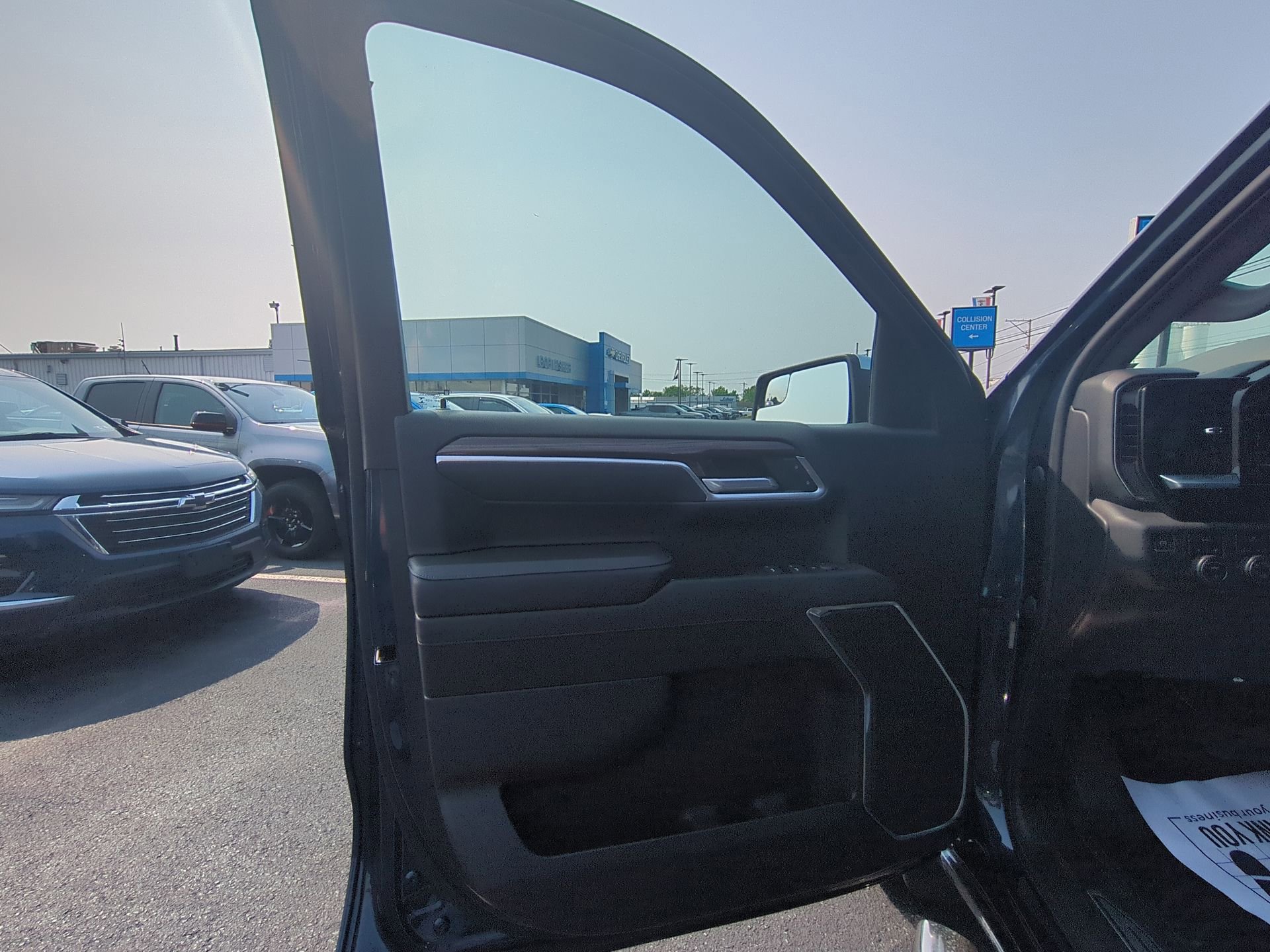 Certified 2022 Chevrolet Silverado 1500 LT AWD/4WD image 22