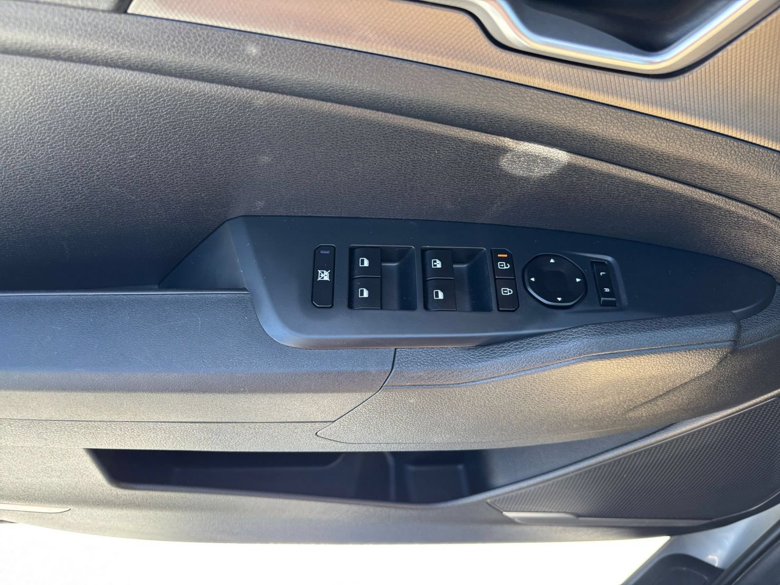 Used 2026 Kia Sportage LX AWD/4WD image 18