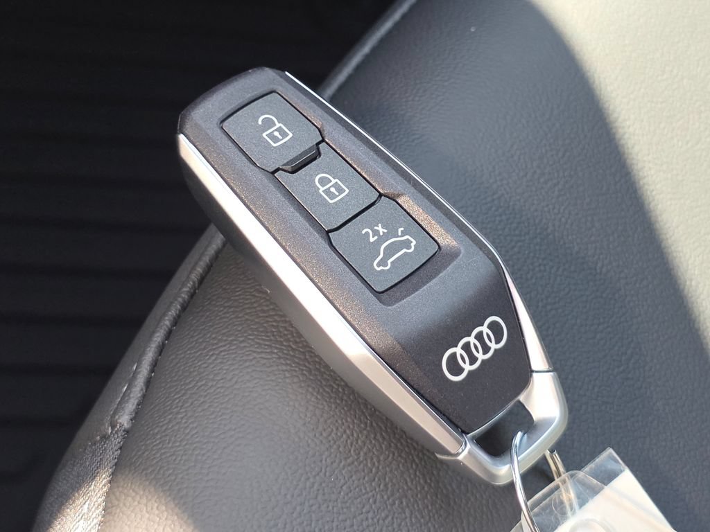 Certified 2026 Audi Q5 Premium w/ Convenience Package AWD/4WD image 34
