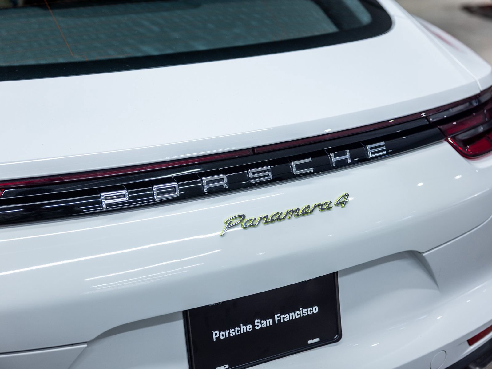 Certified 2020 Porsche Panamera 4 image 22
