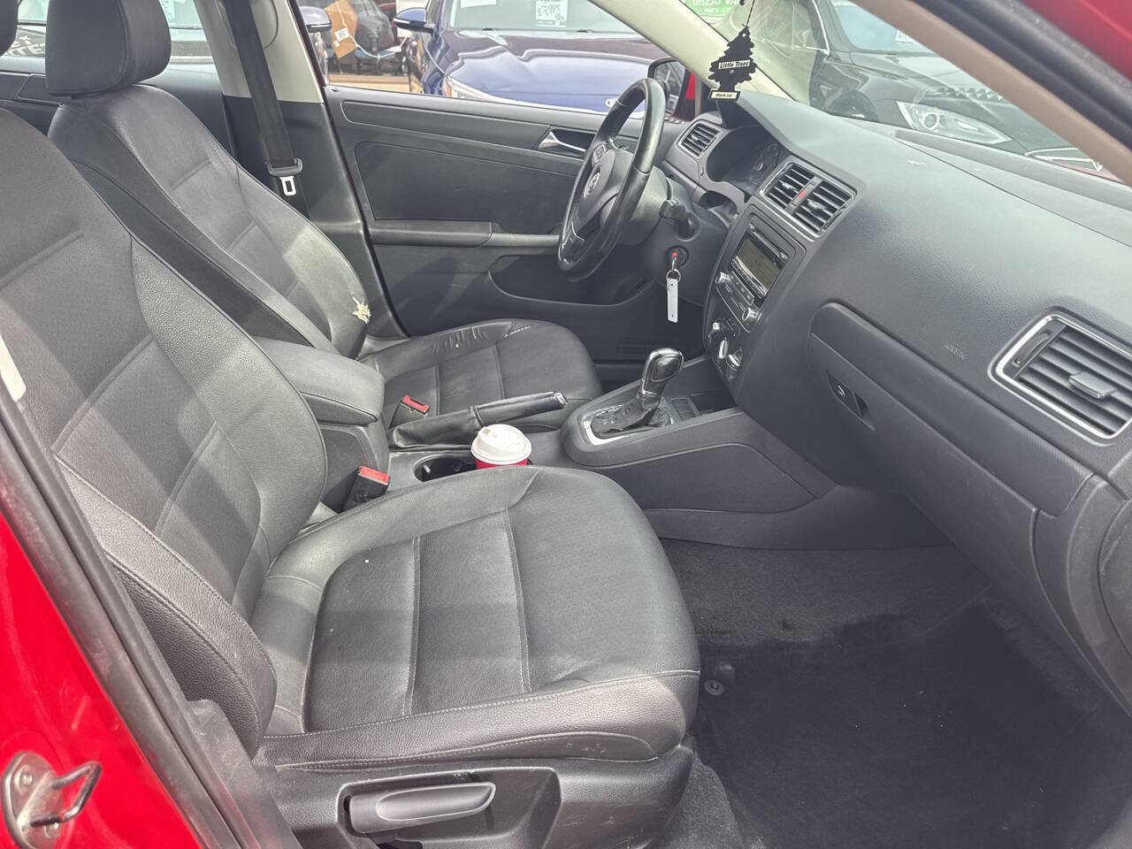 Used 2011 Volkswagen Jetta SE FWD image 10