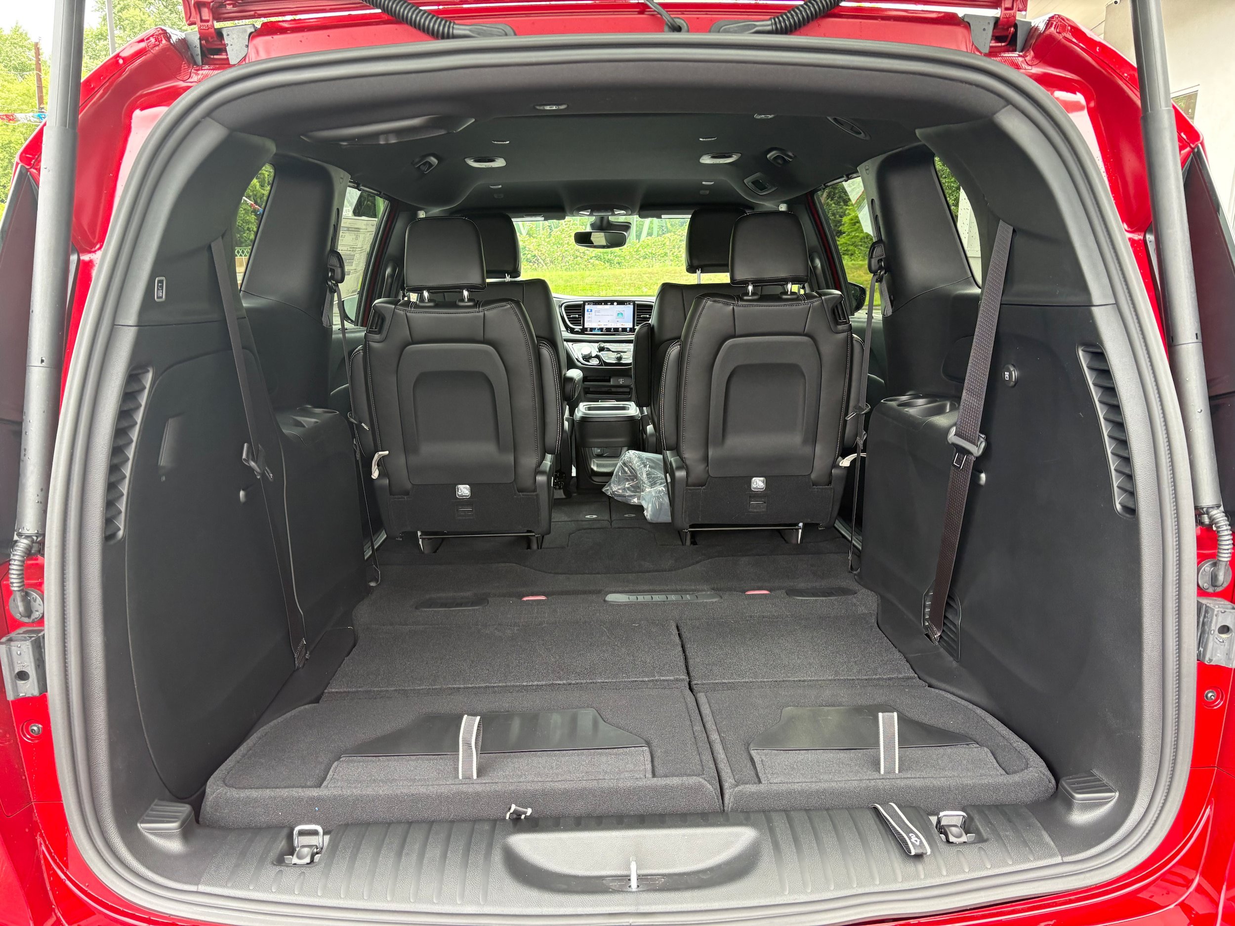 New 2027 Chrysler Pacifica Select AWD/4WD image 12