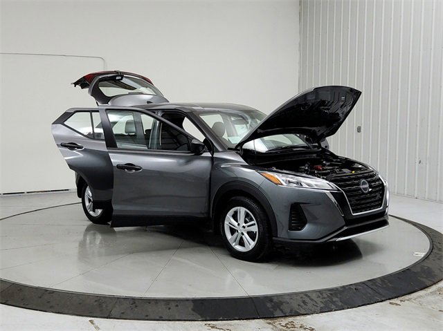 New 2025 Nissan Kicks Play S image 9