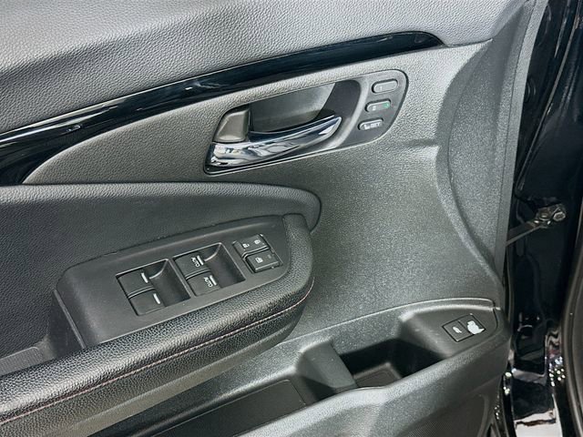 Used 2020 Honda Pilot Black Edition image 19