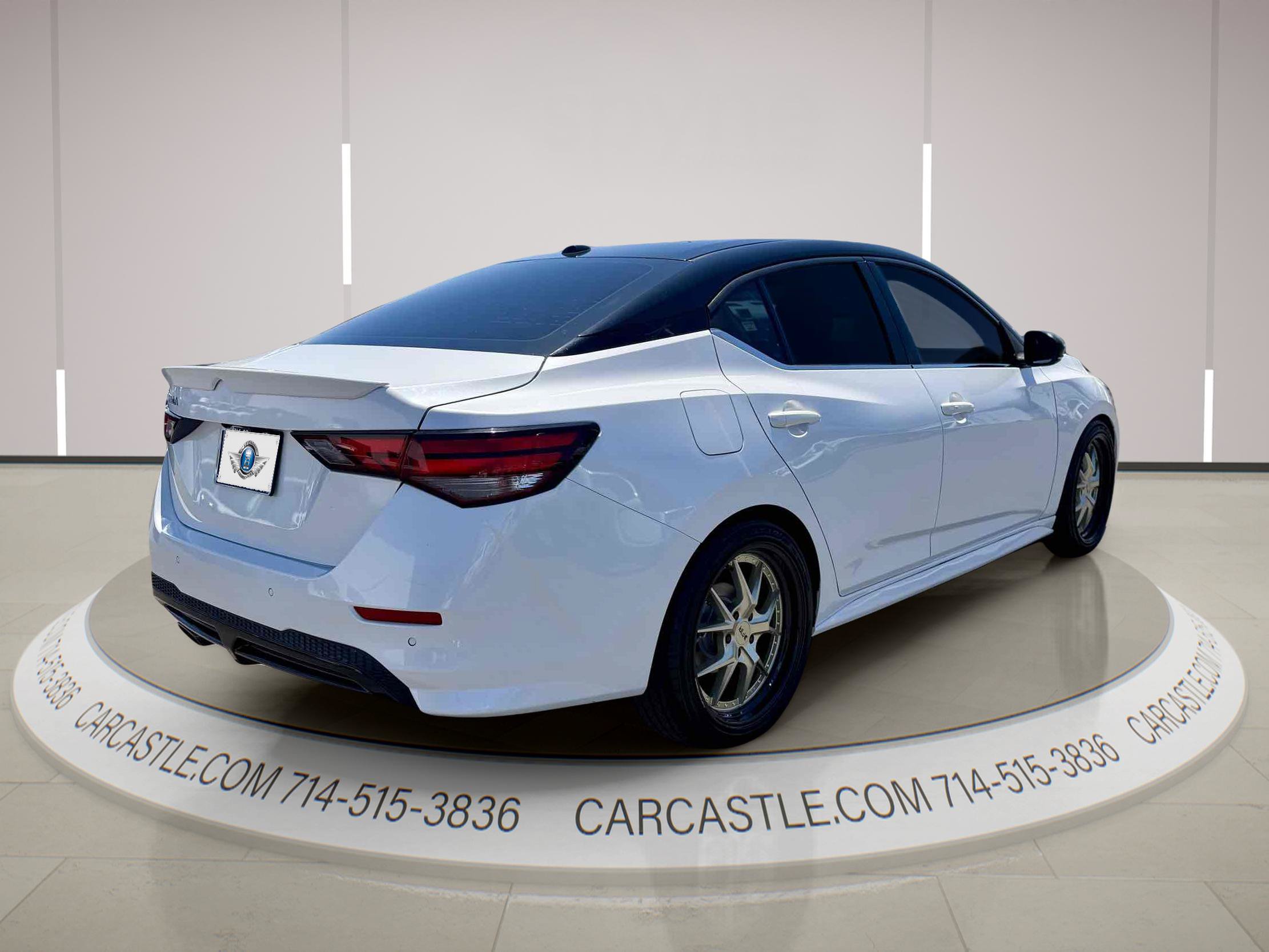 Used 2020 Nissan Sentra SR w/ Electronics Package FWD image 5