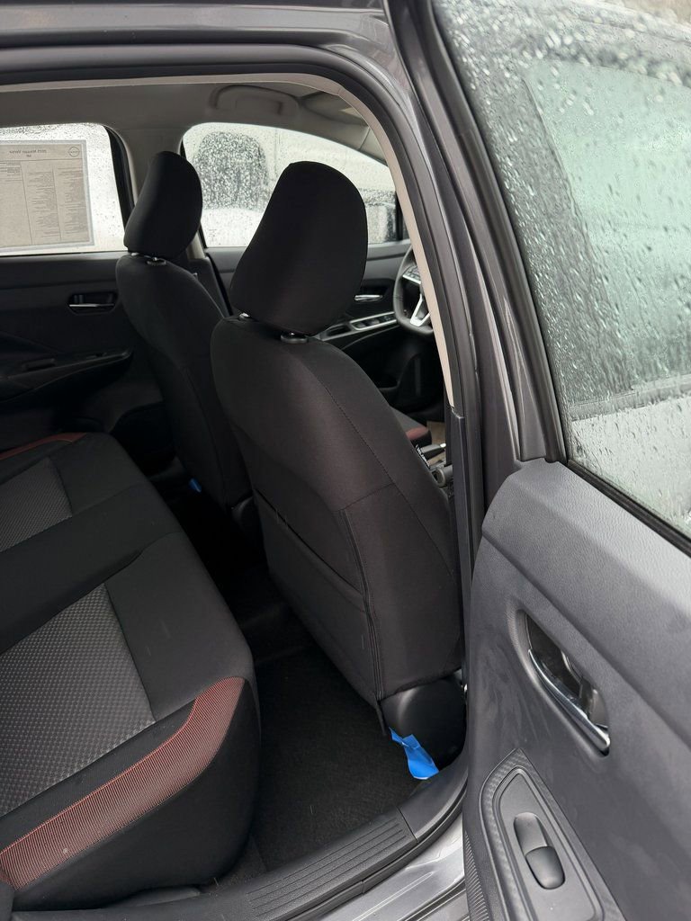 New 2025 Nissan Versa SR image 19