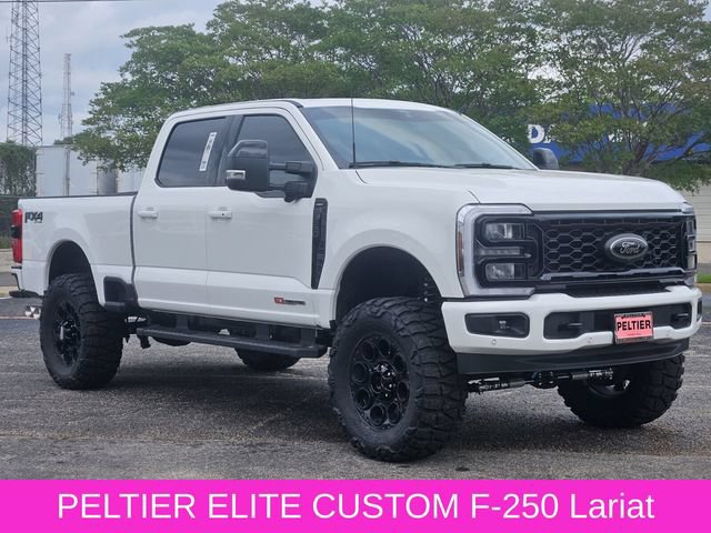 New 2026 Ford F250 Lariat w/ Black Appearance Package