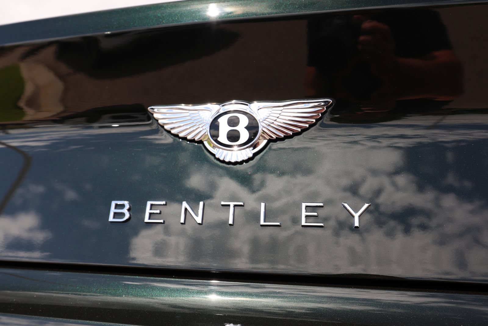 Used 2024 Bentley Continental GT Azure AWD/4WD image 11