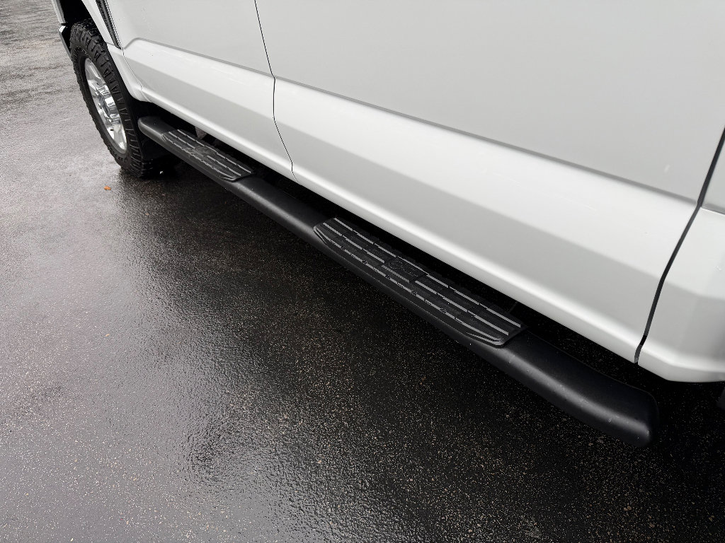 Used 2023 Ford F350 XLT w/ FX4 Off-Road Package image 30