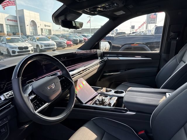 Certified 2025 Cadillac Escalade Sport w/ Touring Package AWD/4WD image 9