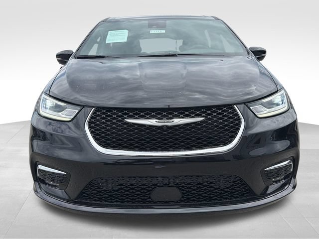Used 2026 Chrysler Pacifica Select FWD image 3