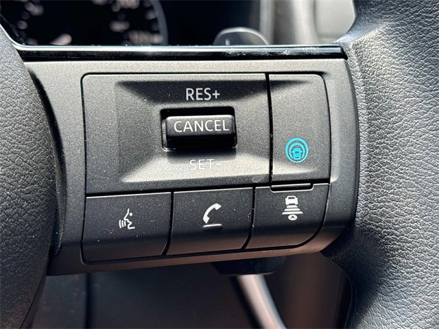 Certified 2023 Nissan Rogue SV image 9