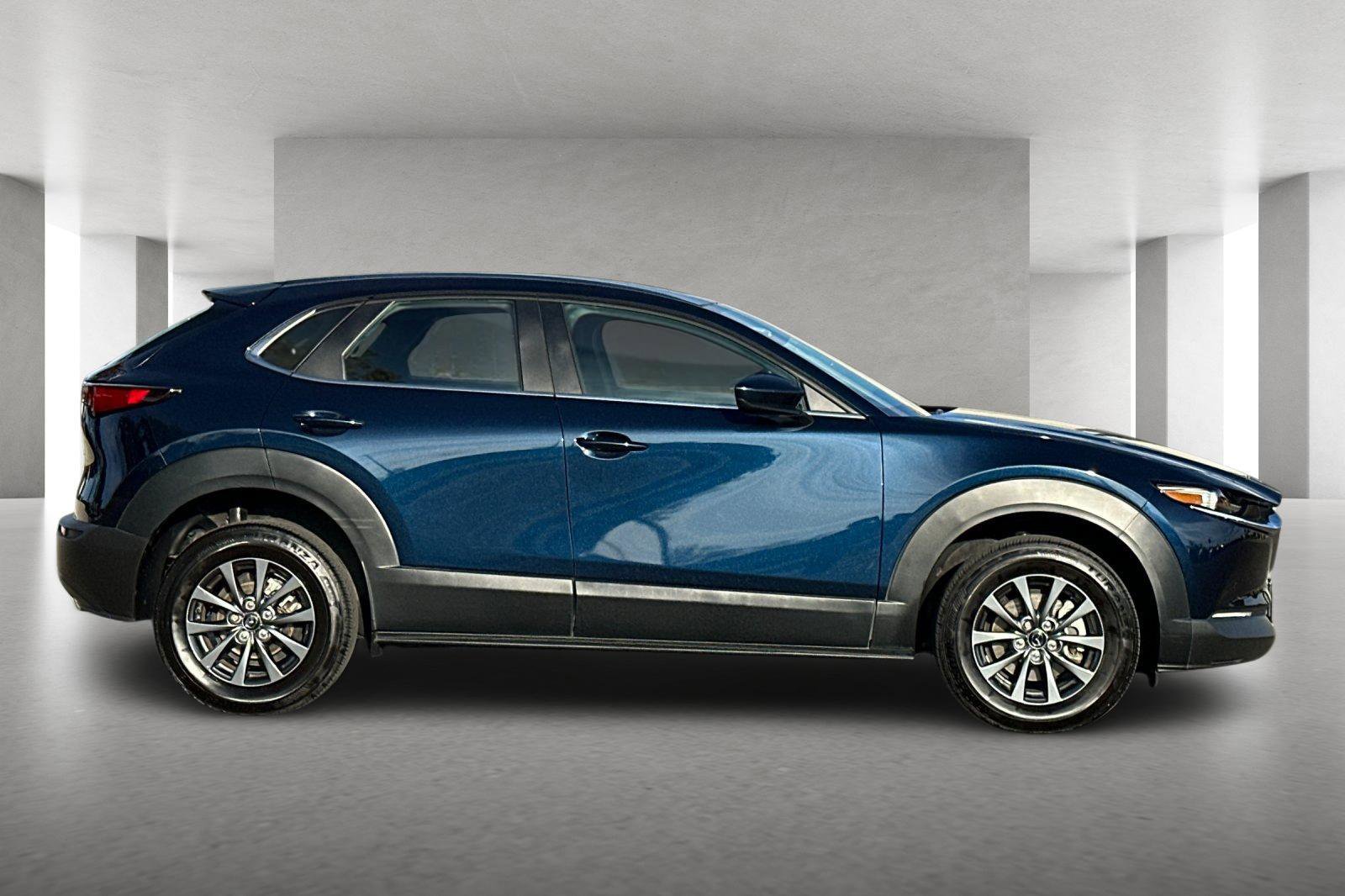 Certified 2022 MAZDA CX-30 AWD 2.5 S image 3