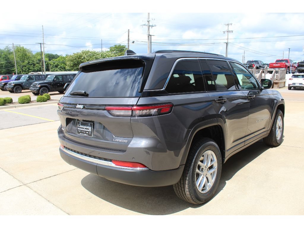 New 2026 Jeep Grand Cherokee Laredo X AWD/4WD image 5