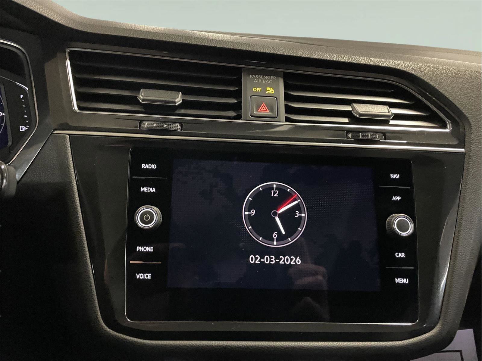 Used 2023 Volkswagen Tiguan SEL R-Line image 28