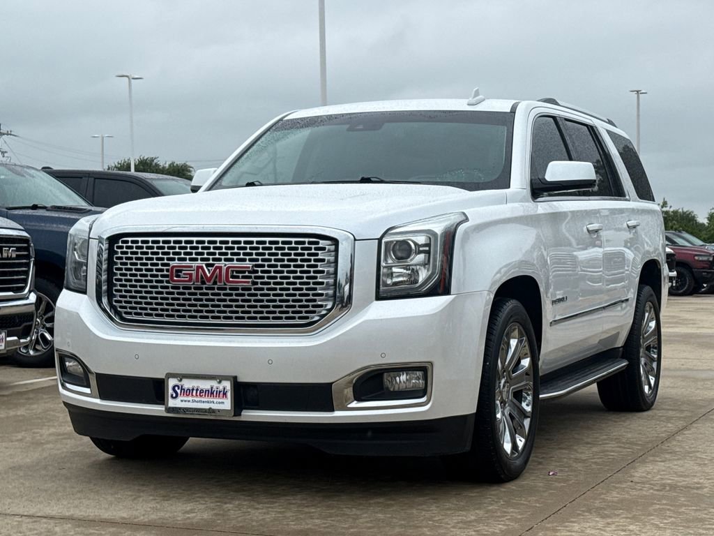 Used 2016 GMC Yukon Denali w/ Open Road Package RWD image 3
