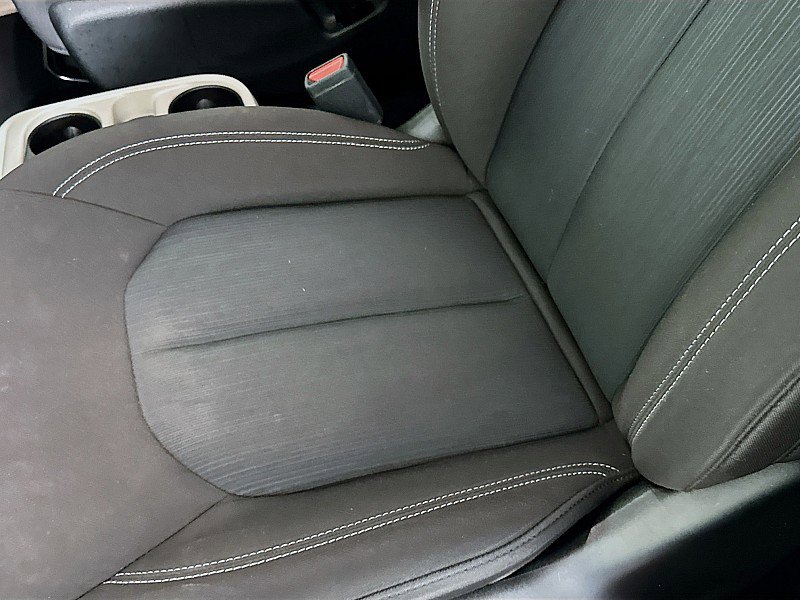 Used 2023 Chrysler Voyager LX image 19