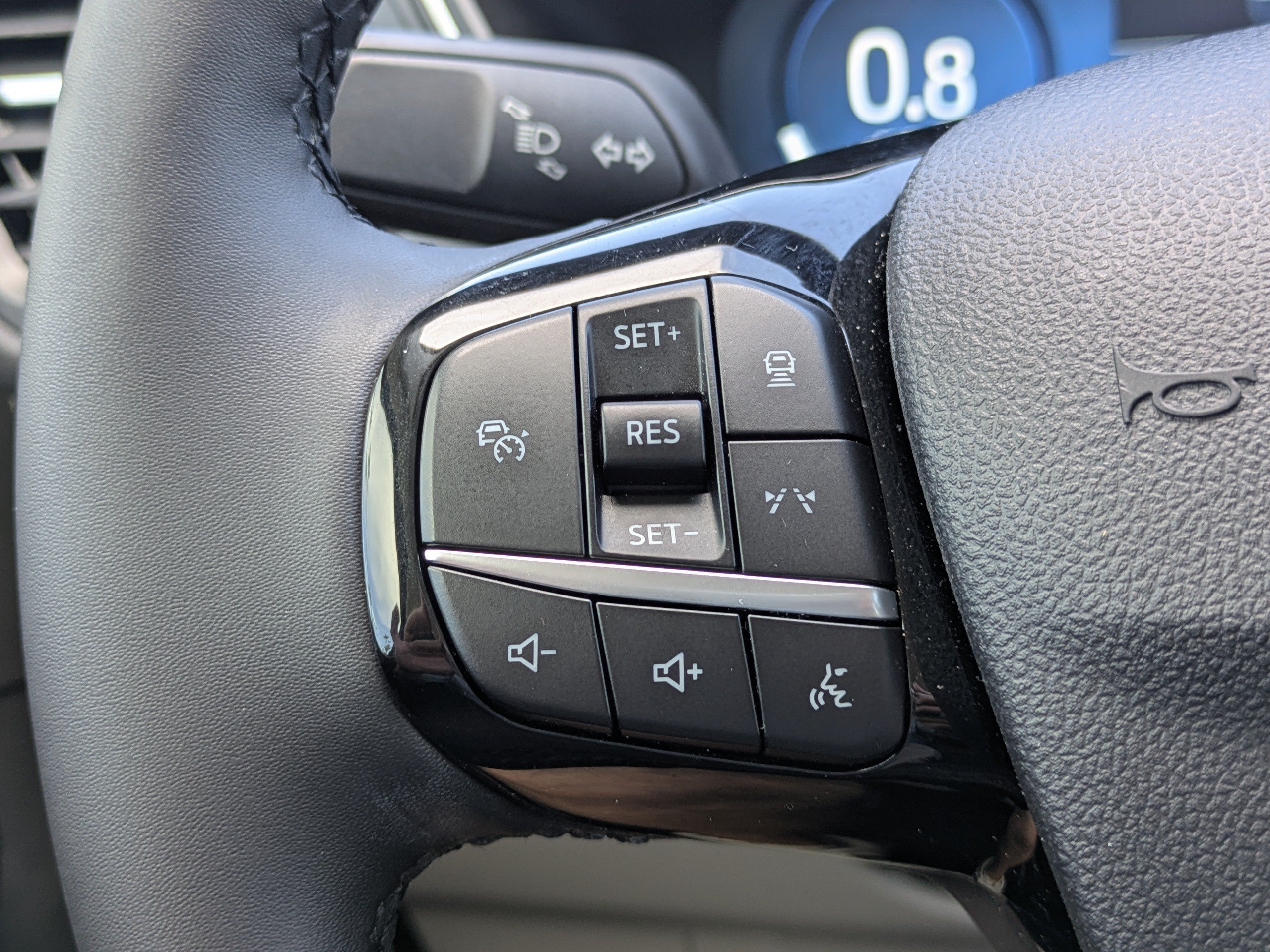 Used 2023 Ford Escape Platinum AWD/4WD image 25
