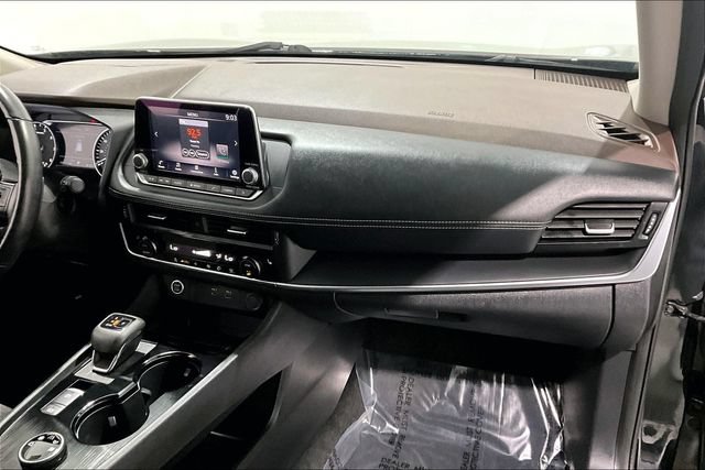Used 2021 Nissan Rogue S AWD/4WD image 32