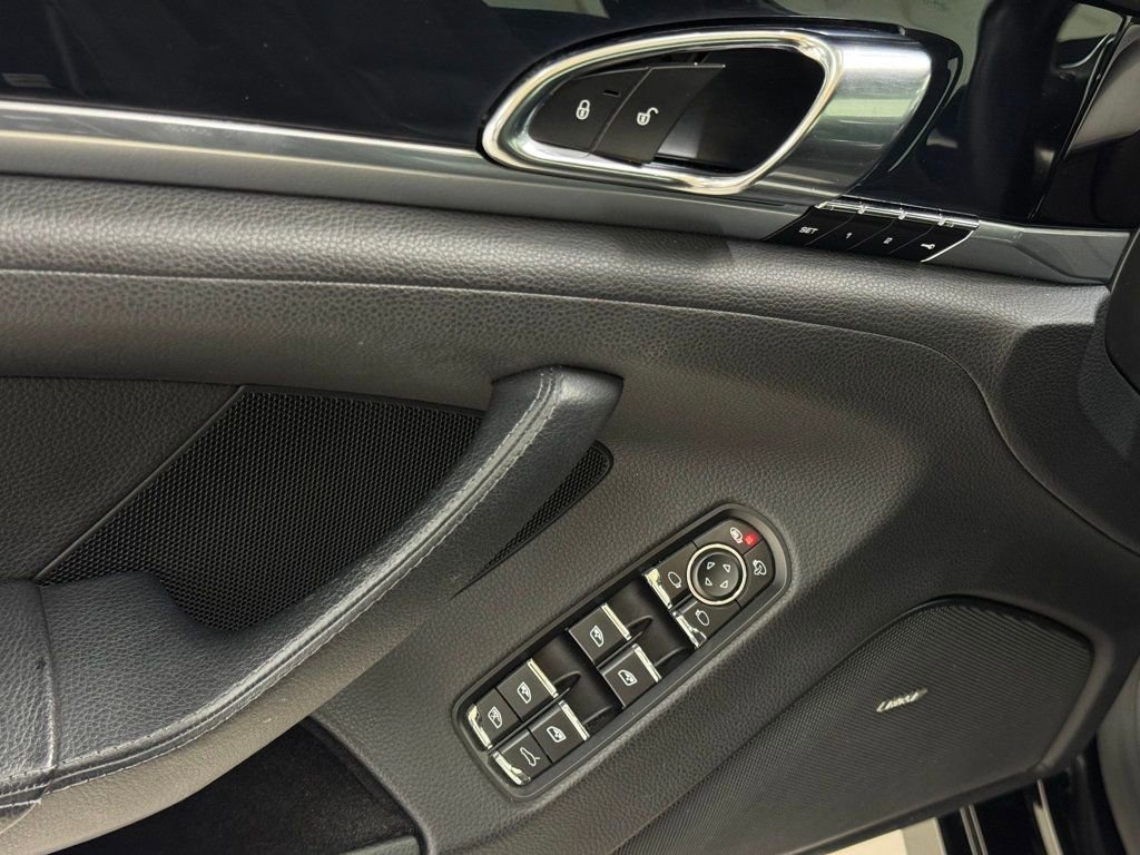 Used 2016 Porsche Panamera Edition image 39