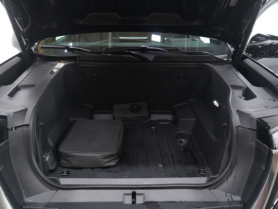 Used 2025 GMC Sierra EV Denali image 32