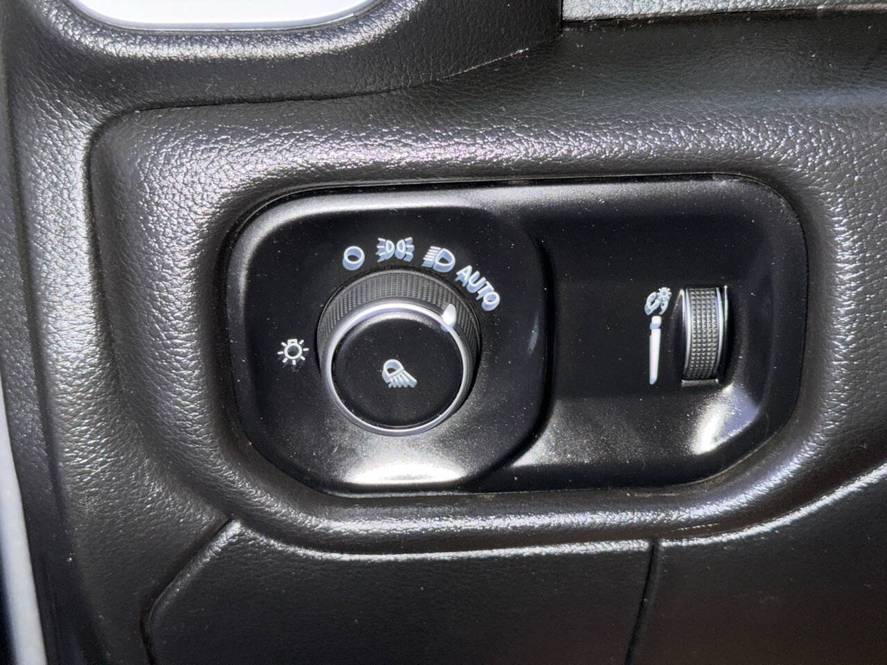 Used 2021 RAM 3500 Big Horn AWD/4WD image 23