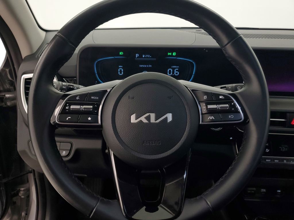 Used 2025 Kia Seltos S FWD image 16