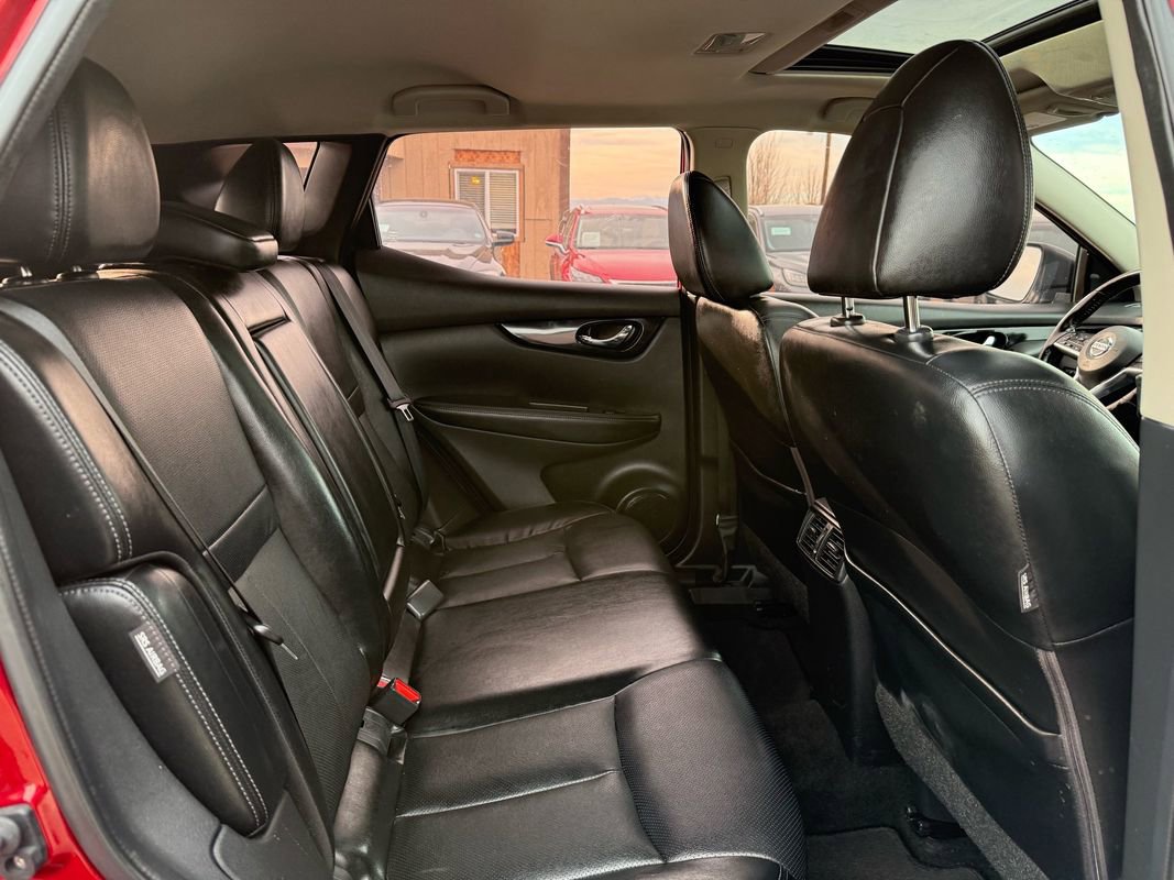 Used 2021 Nissan Rogue Sport SL w/ Premium Package image 22