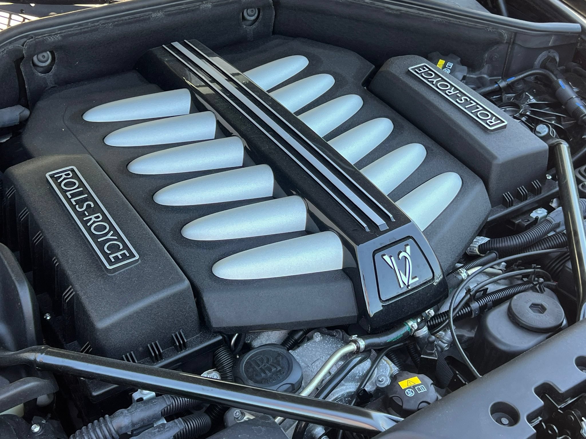 Used 2017 Rolls-Royce Ghost RWD image 40