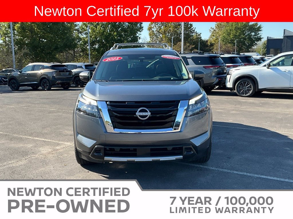 Used 2025 Nissan Pathfinder Platinum w/ Cargo Package FWD image 27