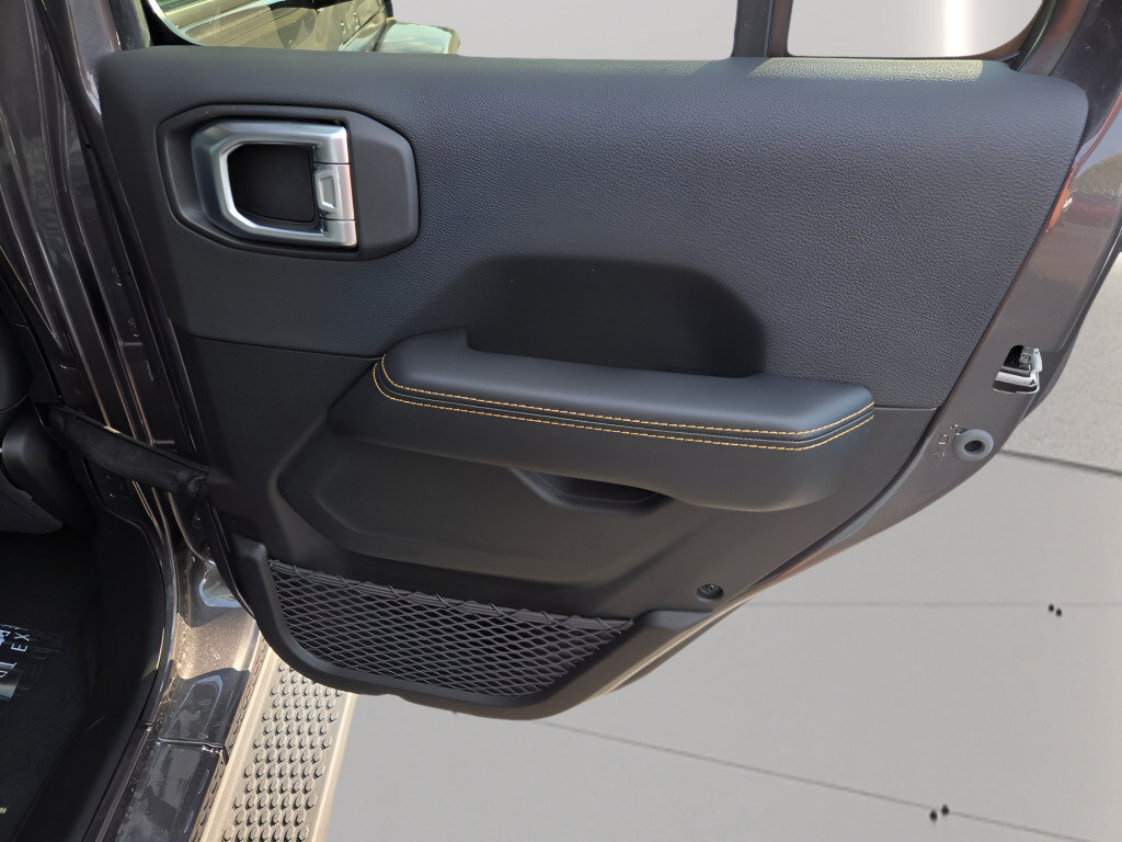 New 2026 Jeep Wrangler Unlimited Sahara AWD/4WD image 10